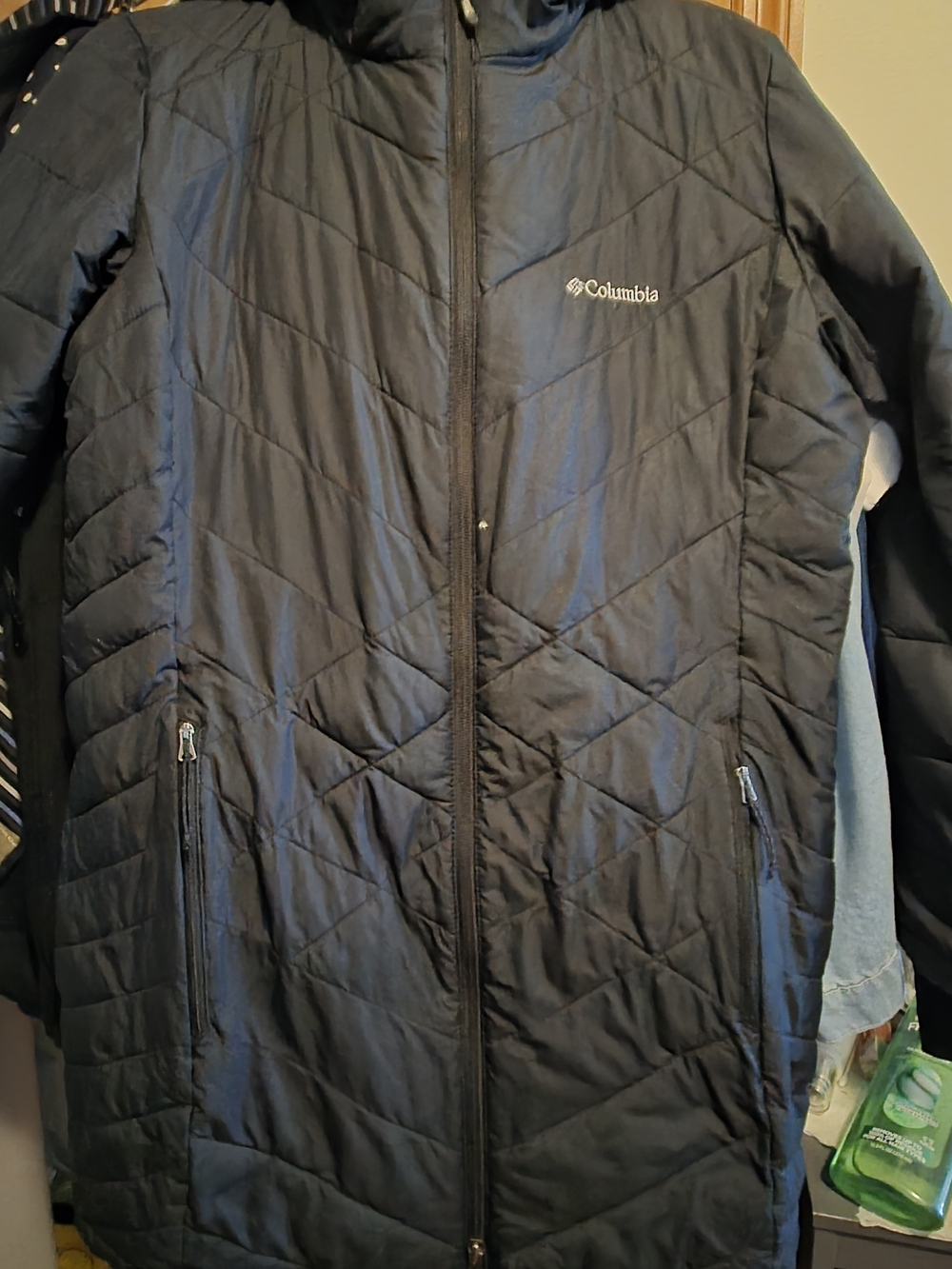 Columbia Women's Black Insulated Hooded Jacket - Picture 2 of 5